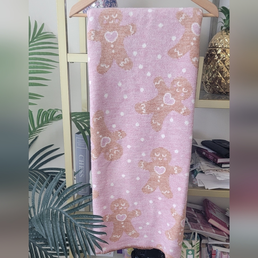 Oversized Pink and Brown Gingerbread Christmas Blanket